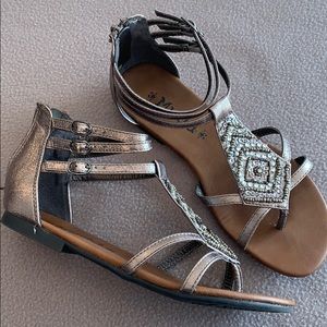MUDD sandals. Like new.